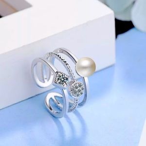 🌟 Silver Beautiful Adjustable Simulated Diamond Ring